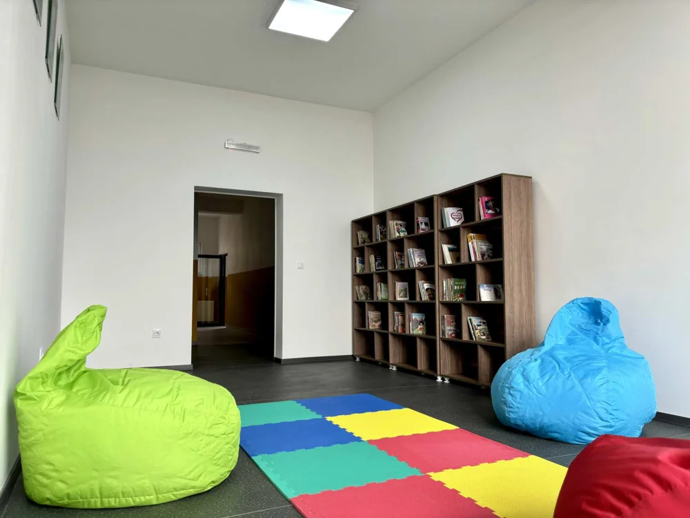 The mini-library created through the Talinoc community initiative